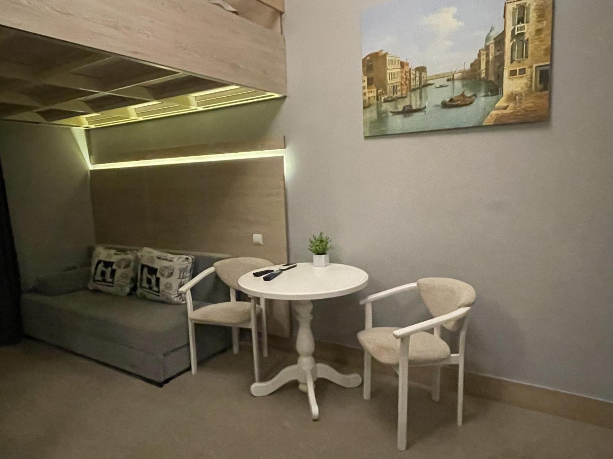 Київські Ночі Hotel Ngoại thất bức ảnh