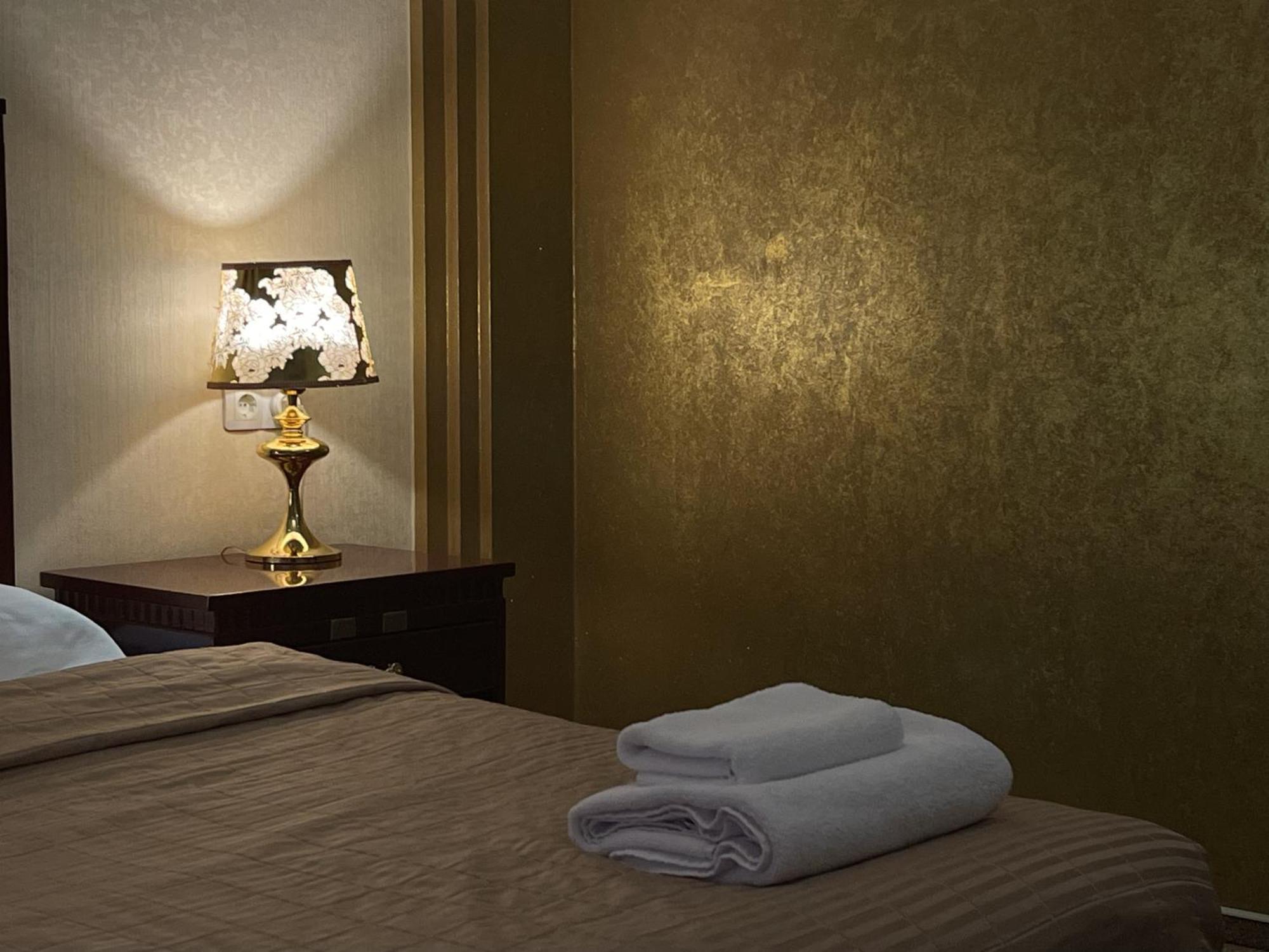 Київські Ночі Hotel Ngoại thất bức ảnh