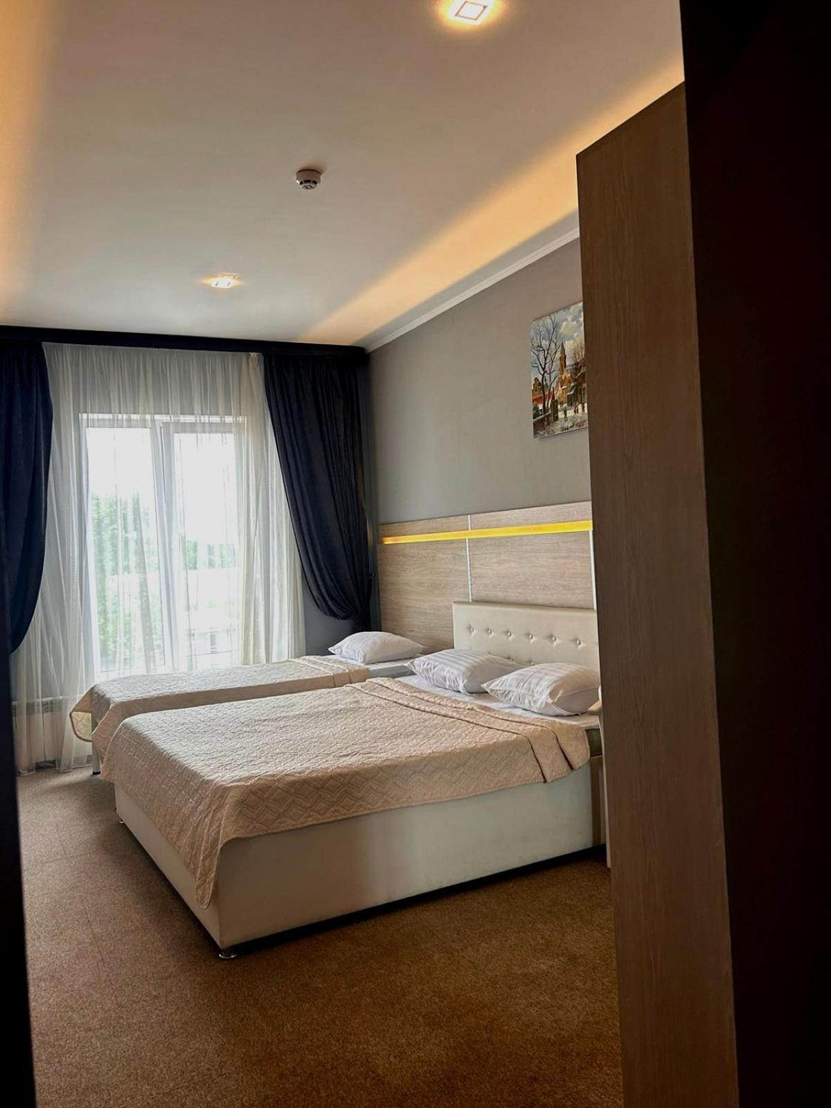 Київські Ночі Hotel Ngoại thất bức ảnh